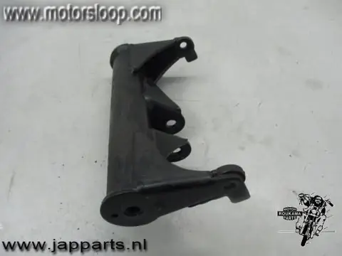 Aprilia Pegaso 650(ML00) Frame dwars beugel