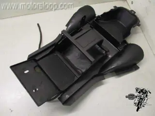 Aprilia RST1000(PW003) Binnenspatbord