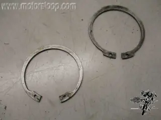 Aprilia RST1000(PW003) Circlips achterwielas