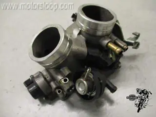 Aprilia RST1000(PW003) Gasklephuis