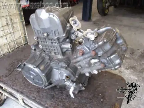Aprilia RST1000(PW003) Motorblok