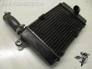 Aprilia RST1000(PW003) Radiateur rechts