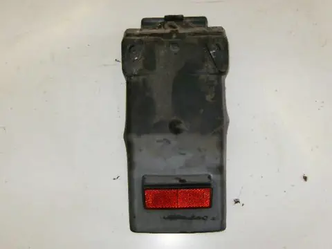 Honda CA125(JC25) Achterspatbord 80200-KEB-900