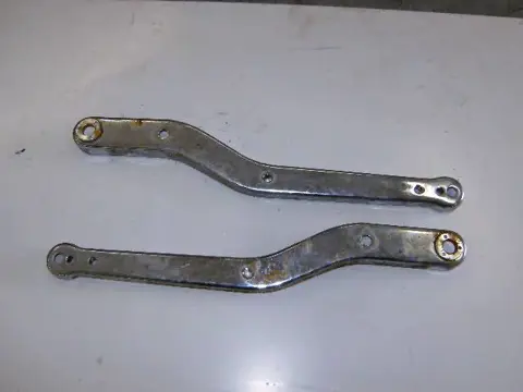 Honda CA125(JC25) Fenderstruts 84200-KR3-000
