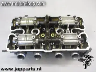 Honda CB-1(NC27) Cilinderkop met nokkenassen