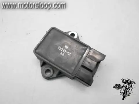 Honda CB1000F(SC30) Spanningsregelaar