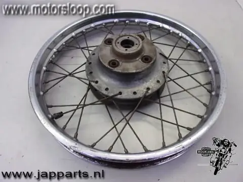 Honda CB350K Achterwiel