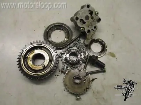 Honda CB400A Oliepomp