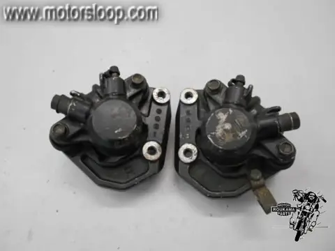 Honda CB400N Remklauwset voor