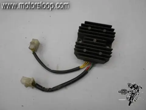 Honda CB400N Spanningsregelaar