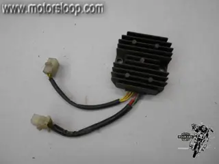 Honda CB400N Spanningsregelaar