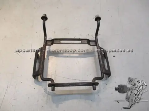 Honda NT650(RC31) Koplampbeugel