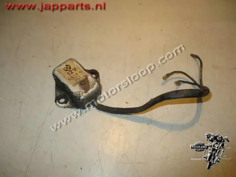 Honda CB450K Spanningsregelaar