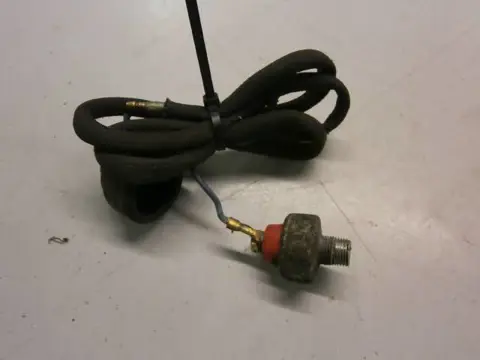 Honda CB450SC Oliedruk sensor 35500-MJ4-014