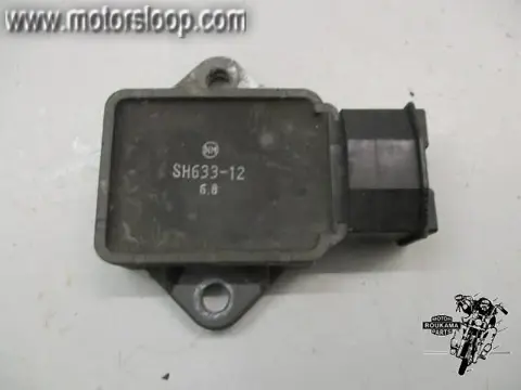 Honda CB500(PC32) Spanningsregelaar