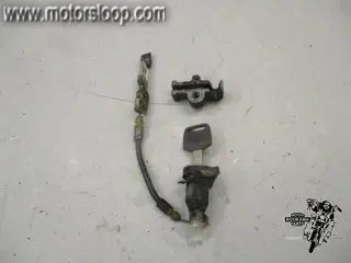 Honda CB500(PC32) Zadelvergrendeling