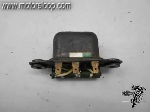 Honda CB500F Spanningsregelaar