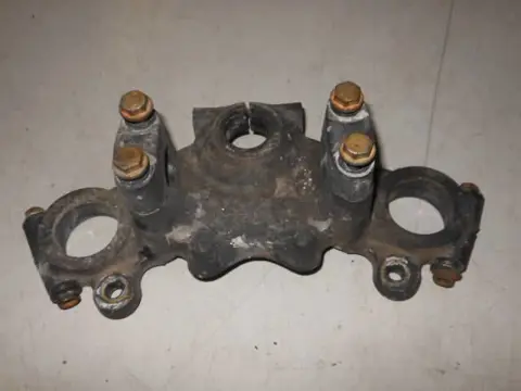 Honda CB550K Balhoofdplaat 53231-390-010