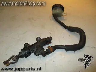 Honda CB600F(PC36) Rempomp achter