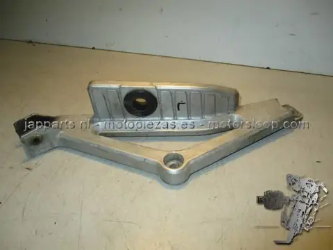 Honda CB650SC(RC13) Schetsplaat links