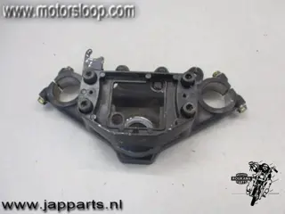 Honda CB650Z(RC03) Kroonplaat