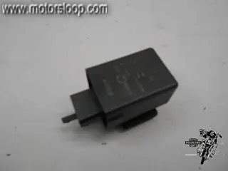 Honda VF700C(RC211) Knipperrelais