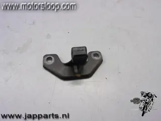 Honda CB900F Nokkenas kettinggeleider 2