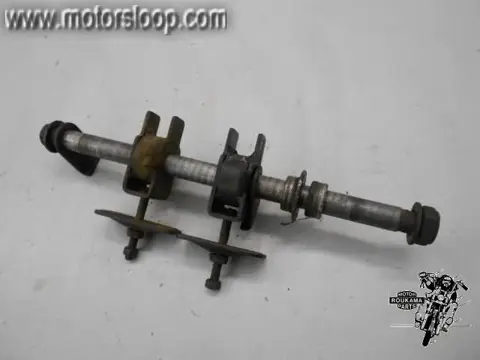 Honda CBF1000(SC58) Achterwiel as