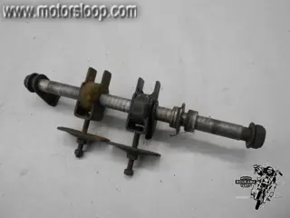 Honda CBF1000(SC58) Achterwiel as