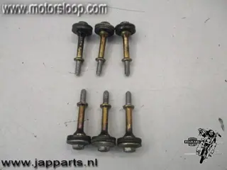 Honda CBF600S(PC38) Klepdekselbouten