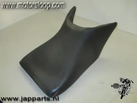 Honda CBF600S(PC38) Zadel