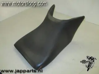 Honda CBF600S(PC38) Zadel