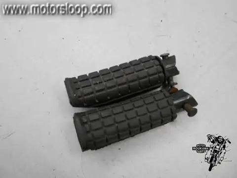 Honda CBR1000F(SC21) Voetsteps achter