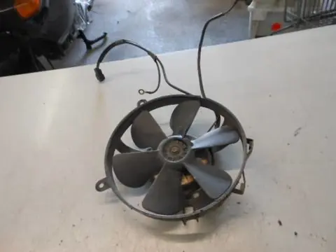Honda CBR1000(SC24) Ventilator 19030-MM5-902 & 19020-MM5-003