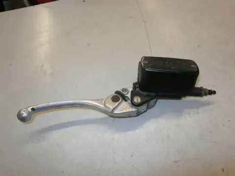 Honda CBR1000F(SC24) Rempomp voor 45500-MS2-671