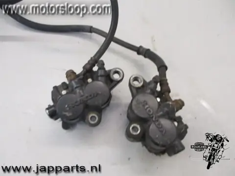 Honda VF700C & VF750C Remklauwset voor