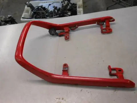 Honda CBR1000F(SC24) Beugel achter rood