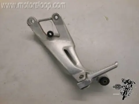Honda CBR1100XX(SC35) Voetstephouder links achter