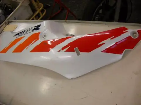 Honda CBR400RR(NC29) Achterkap Rechts Wit 83610-MV4-000