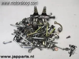 Honda CBR600F(PC19) Diverse motorblok bouten