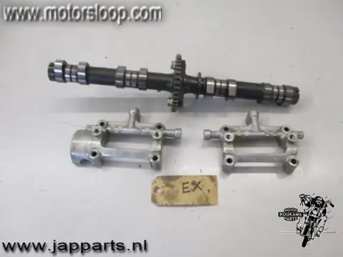 Honda CBR600F(PC19) Nokkenas uitlaat