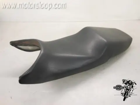 Honda CBR600F(PC19) Zadel