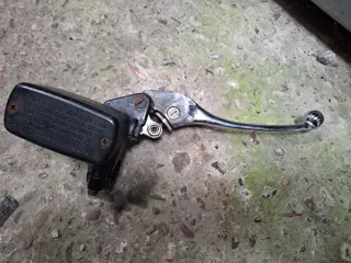 Honda CBR600F(PC25) Rempomp voor