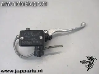 Honda CBX750F(RC17) Rempomp voor