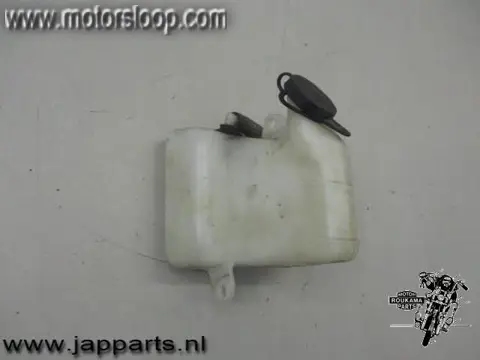 Honda CN250(MF02A) Koelvloeistof resevoir