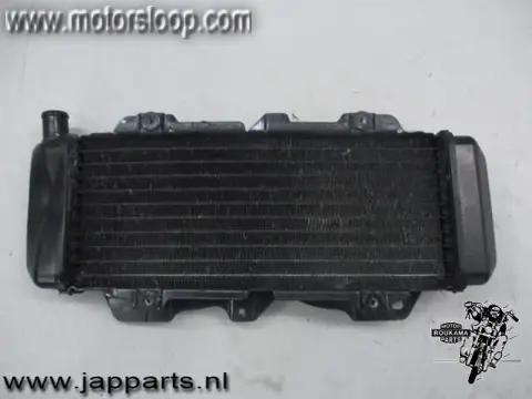 Honda CN250(MF02A) Radiateur