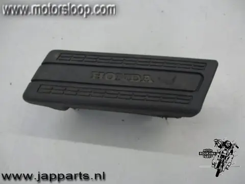 Honda CN250(MF02A) Voetstep links voor