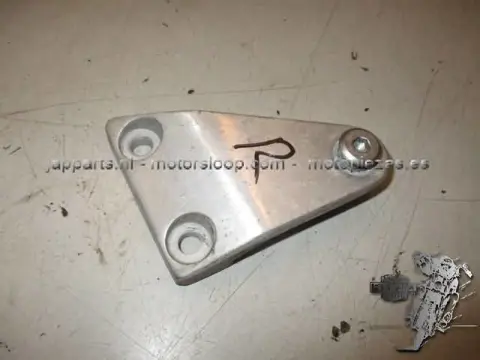 Honda NT650(RC31) Koplamphouder rechts