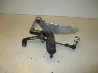 Honda NT650(RC31) Schetsplaat links met schakelpedaal