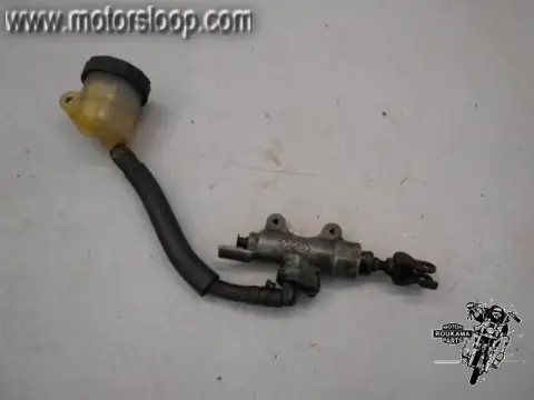 Honda NT650V(RC47) Rempomp achter